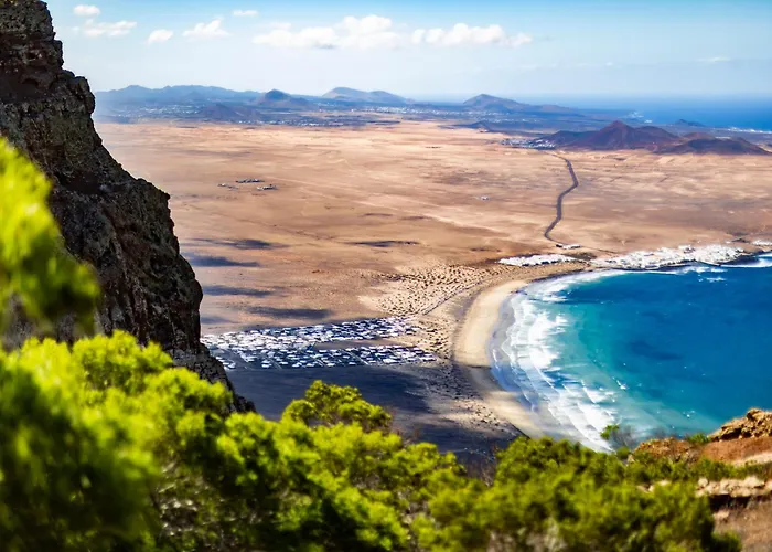 Apartment Home2book Bright Playablanca, Terrace