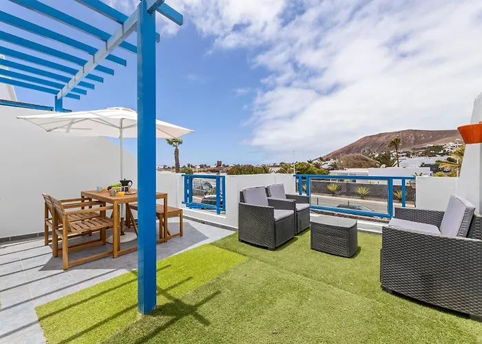 Apartment Home2book Bright Playablanca, Terrace *